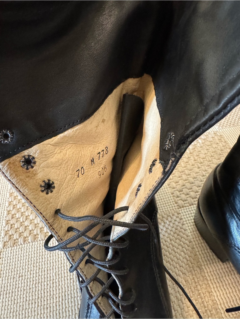 Santana Canada Women’s Black Leather Lace-Up Mid-Calf Boots Size 7 - Picture 11 of 15